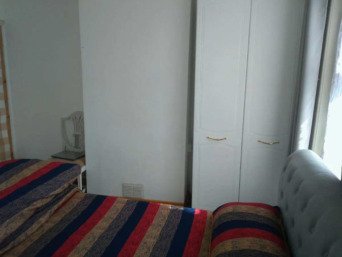 South Coast Guest Rooms With Free Parking Poole Homestay