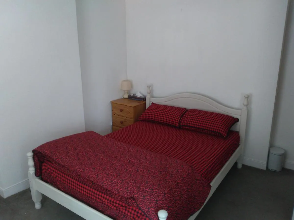 Homestay South Coast Guest Rooms With Free Parking Poole United Kingdom
